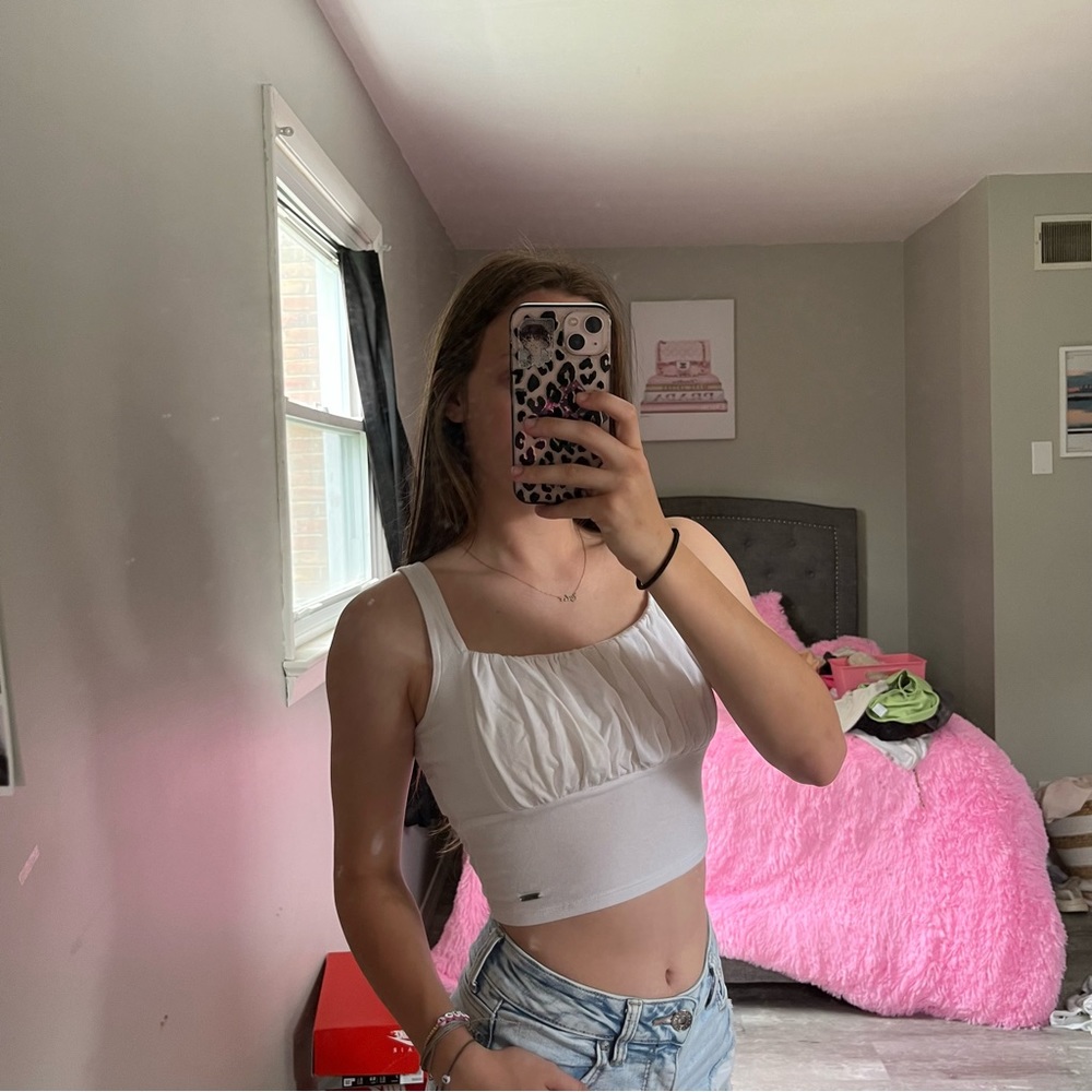 hollister ruffled tank top